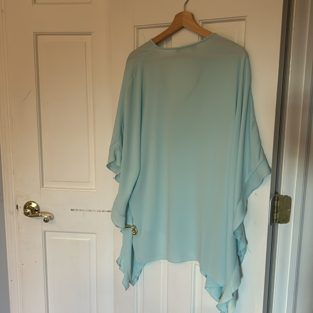 Flowy BCBGMAXAZRIA top in aqua, size M/L - Picture 5 of 14